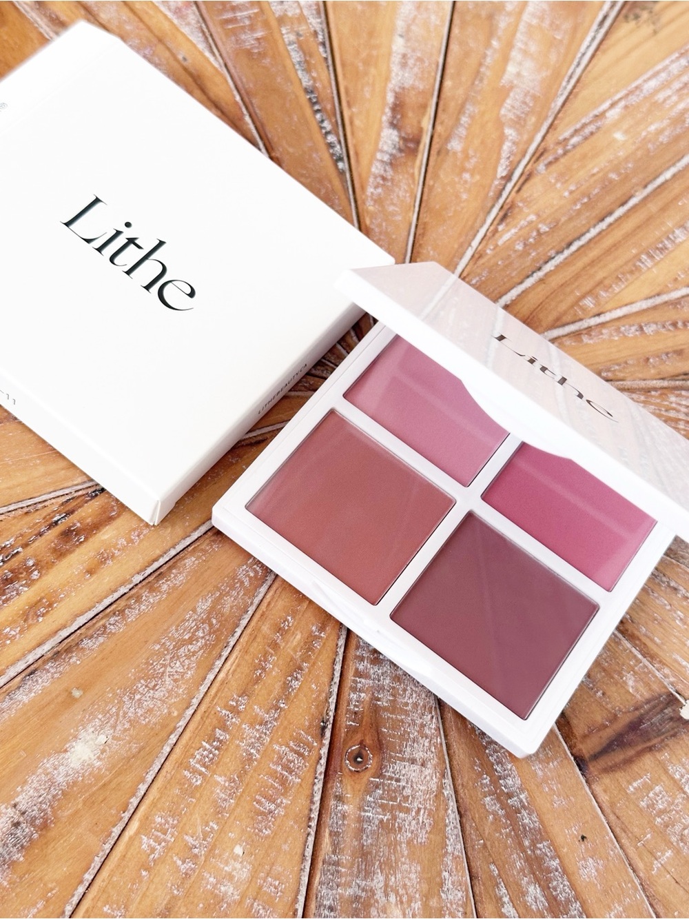 NWT Lithe Sunset Blush Quad Palette